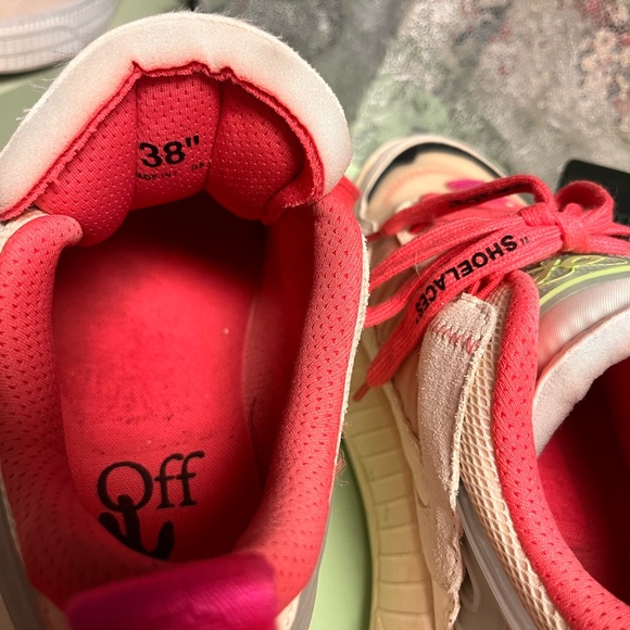 off white shoes - Picture 4 of 7